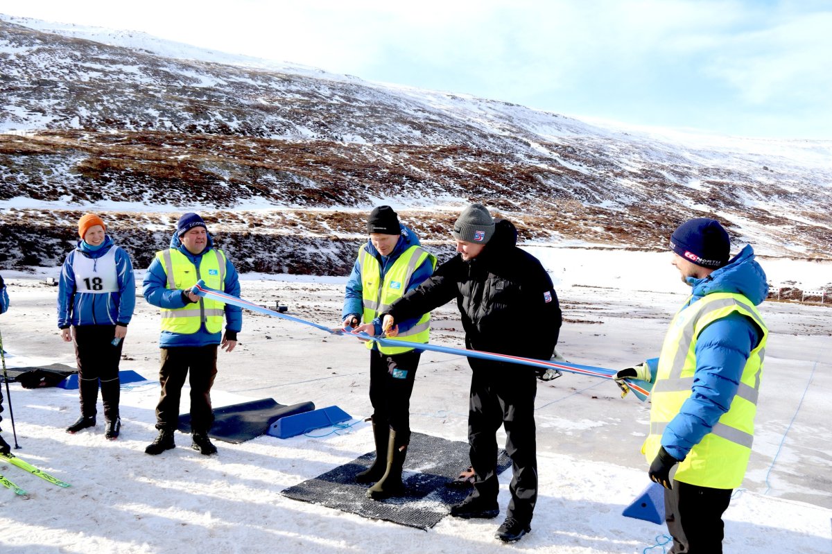 Vígsla skíðaskotfimisvæðis Skíðafélags Strandamanna í Selárdal