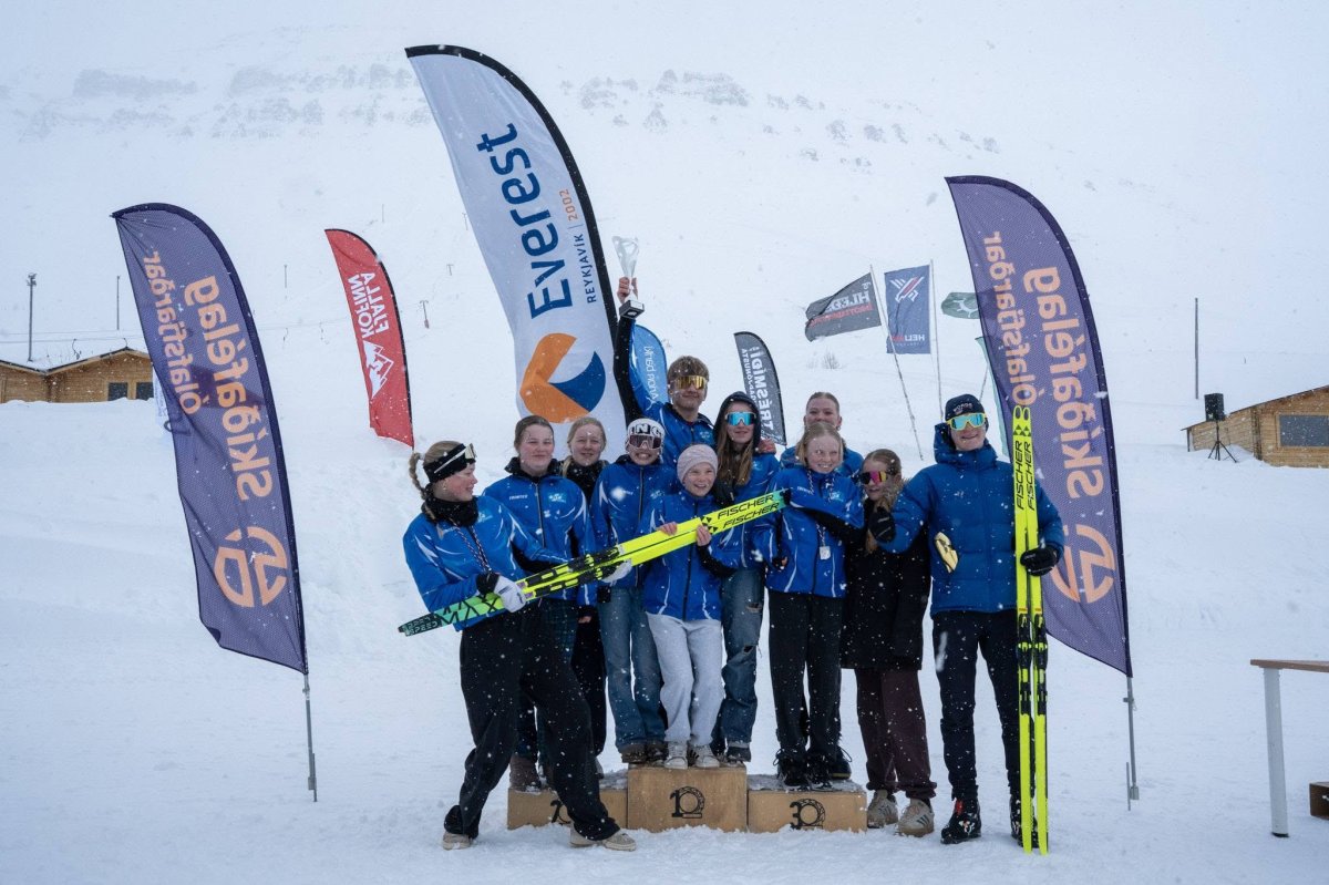 Skíðafélag Strandamanna bikarmeistarar í flokki 13-16 ára