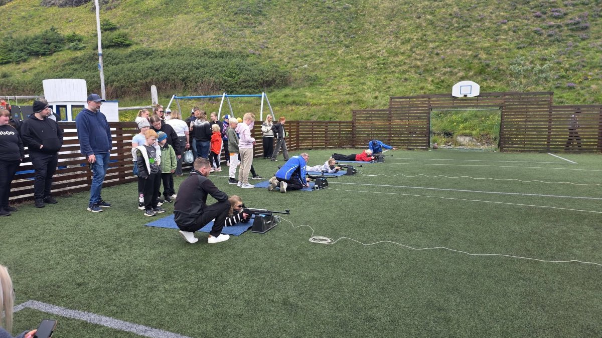 Kynning á skíðaskotfimi á Bryggjuhátíð